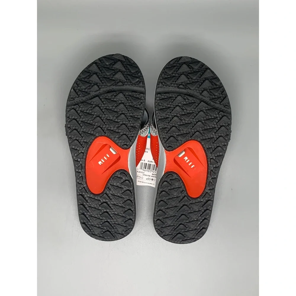 Reef Fanning Tailgate Gray Red Bottle Opener Sandals  Men's Sz 7